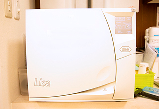 クラスB滅菌機LISA